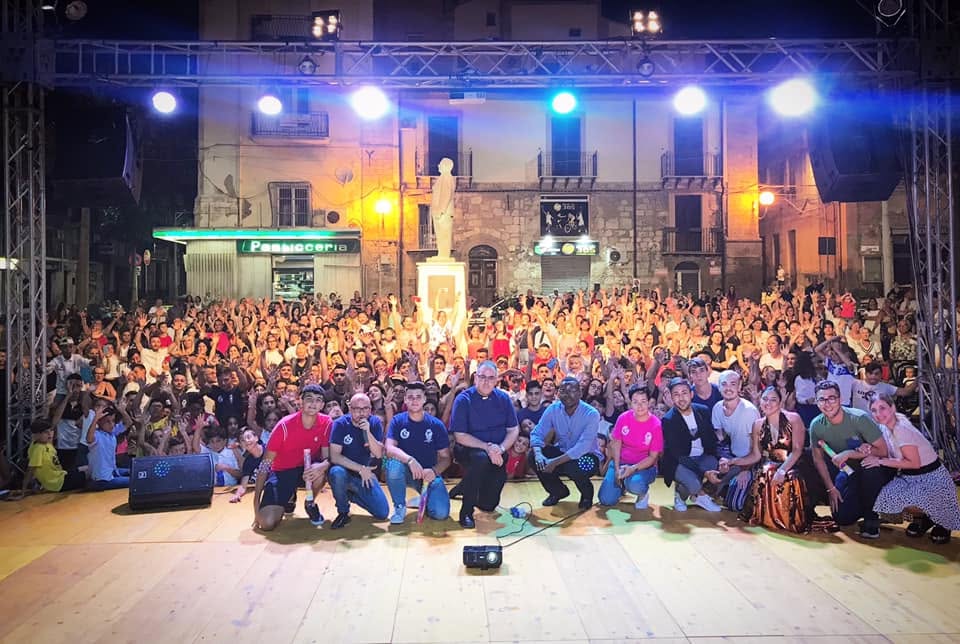 Serata di animazione estiva in piazza con il gruppo di animatori